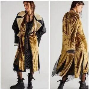 NWOT Free People Black and Gold Velvet Raveena Duster Size Large